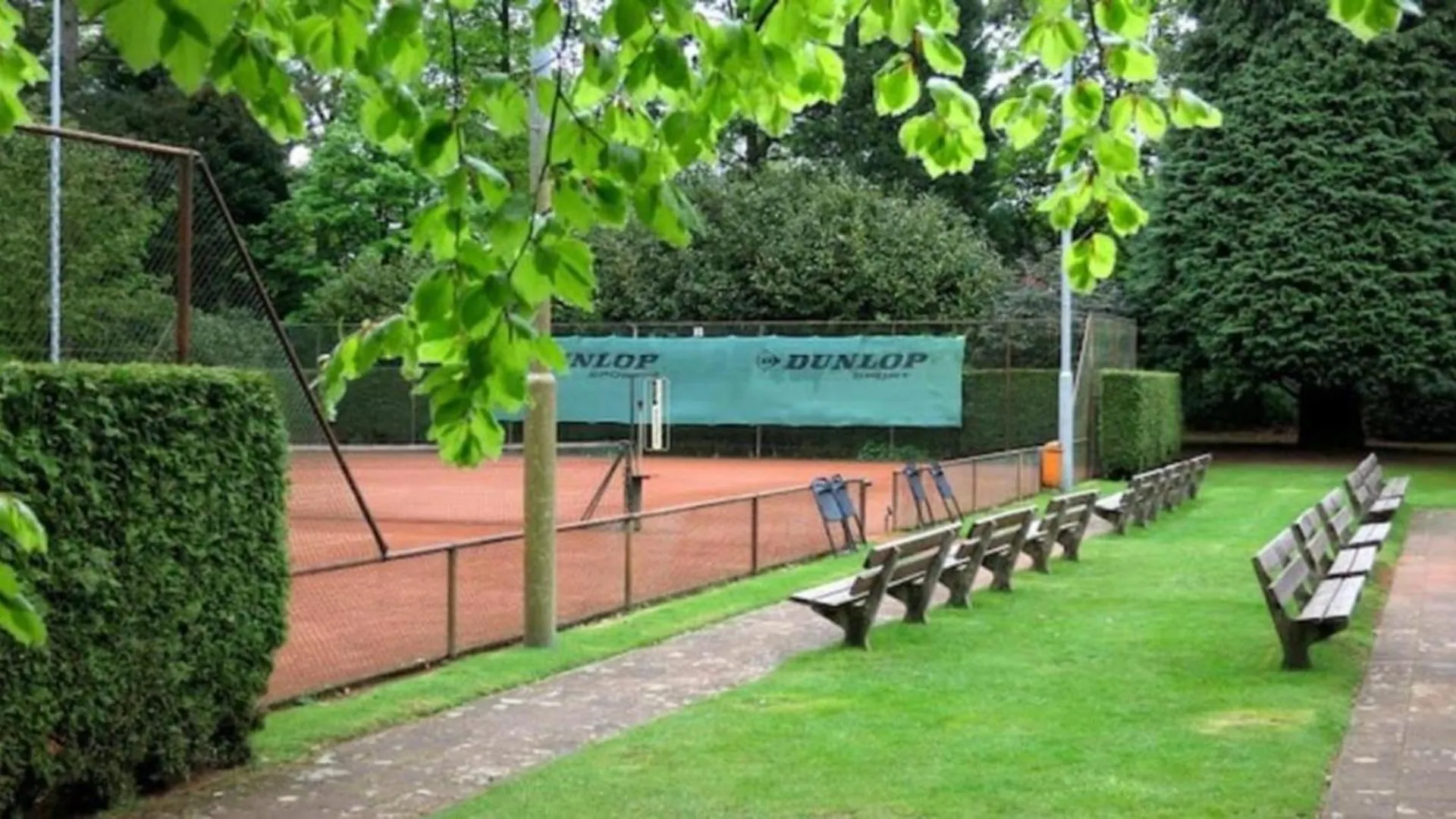 Séjour chez l'habitant Backroom In Villa With Private Garden Very Near Centre And Tue Eindhoven Pays-Bas